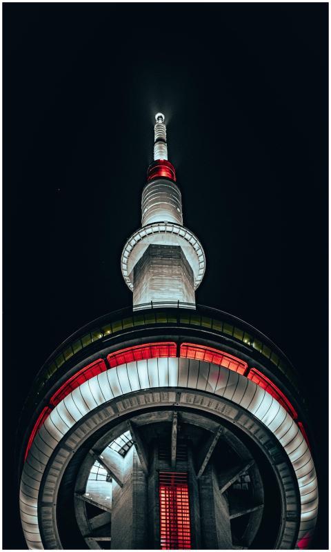 Striking nighttime view of Toronto's CN Tower with