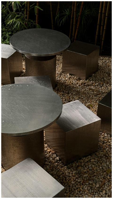 Modern Outdoor Seating Ho