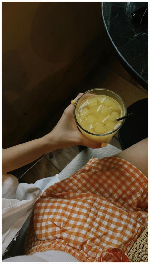 Close-up of a refreshing lemonade in Ayvalık, Türk