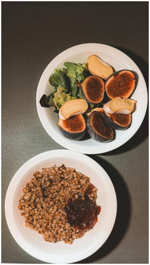 Tasty fig salad paired with nutritious buckwheat a