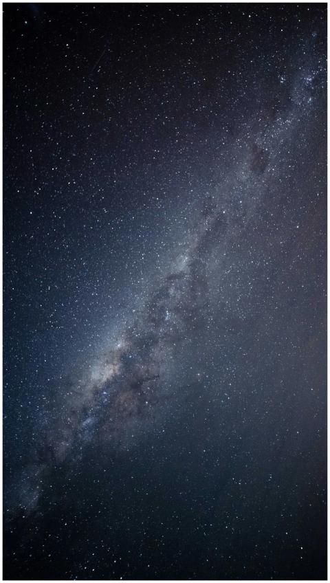Stunning vertical shot of the Milky Way galaxy ill