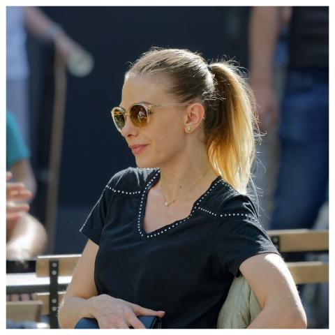 Woman Young Sunglasses Smiling