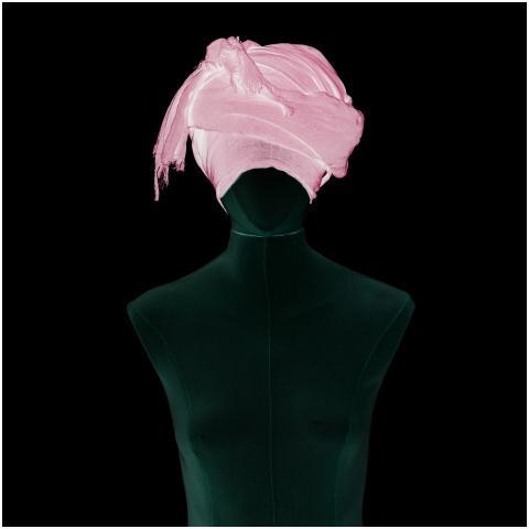 Stylized silhouette of a mannequin wearing a pink